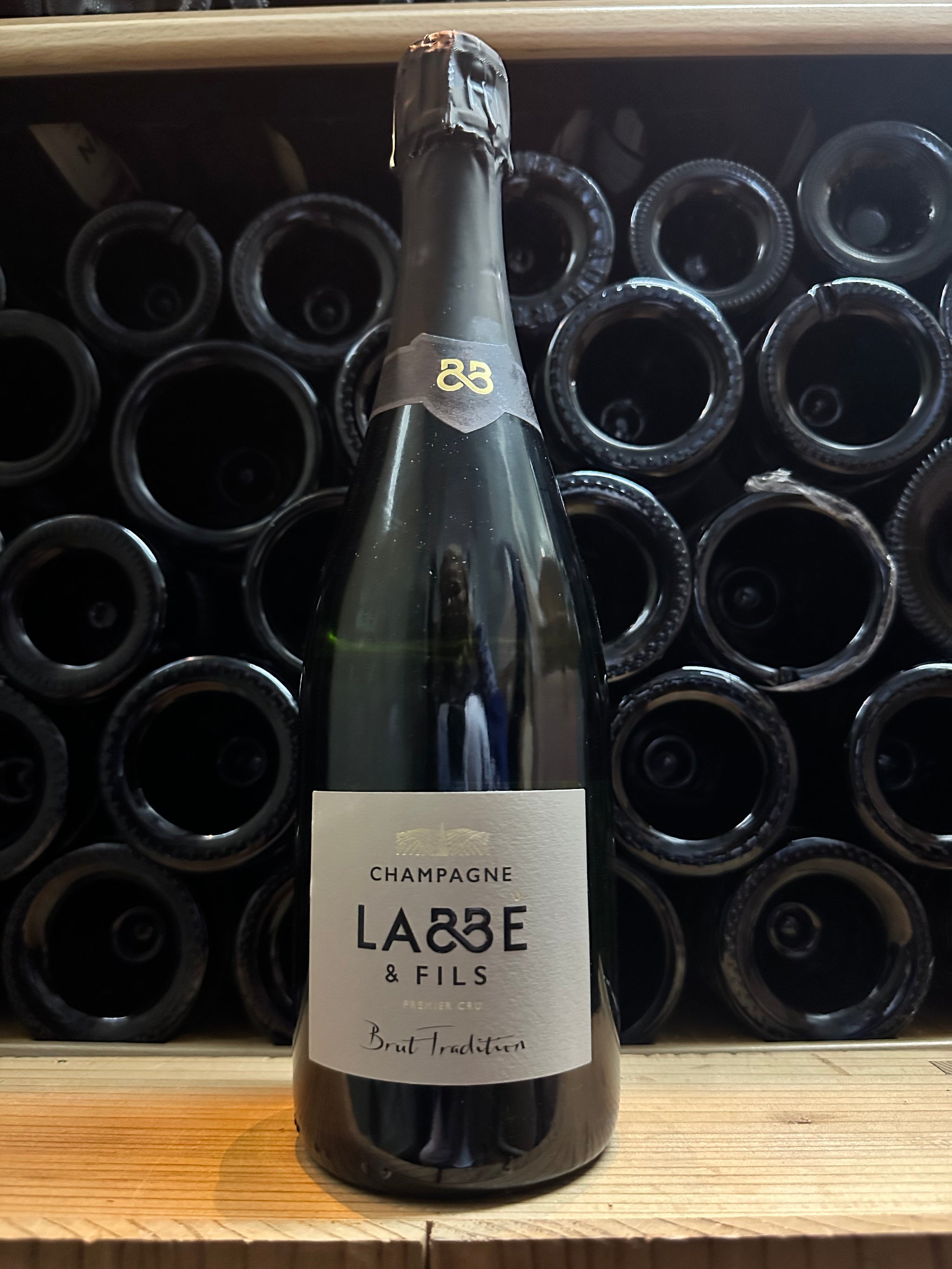 V Labbe Labbe & Fils Premier Cru Brut Tradition Champagne - Spiro Wines